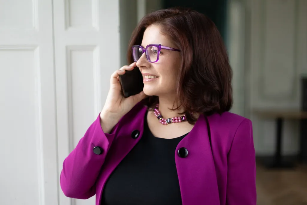 disponibilité Emilie Collin avocat avocate nantes rennes bretagne ressources humaines droit public, droit privé, aide sociale, action sociale, Kristina Amarandos